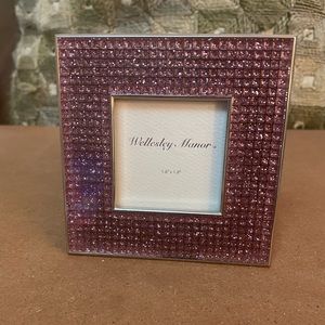 NWOT Purple Sparkle Enamel Wellesley Manor photo frame.